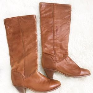 Frye  western style tall leather boots tan color . Like new size 7